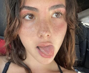 andrea botez face tongue close up set leaked urhpkg 364x298 1