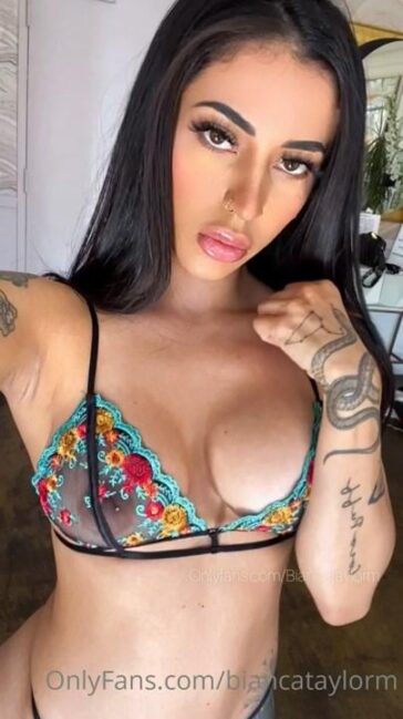 bianca taylor lingerie socks dance onlyfans video leaked giwvog