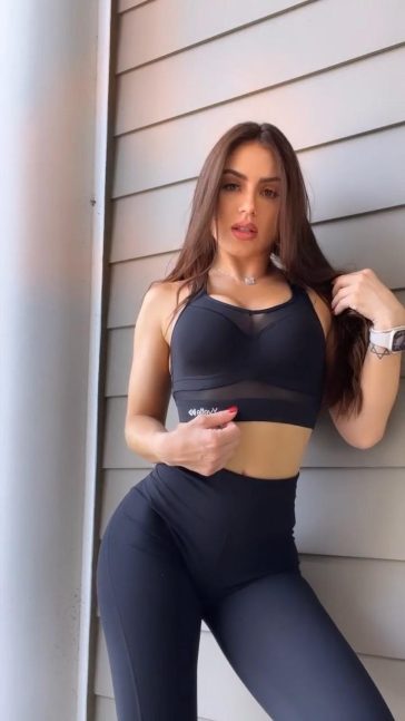 giovanna eburneo tight leggings posing video leaked kxdppu