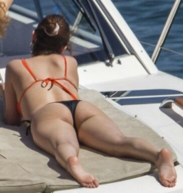 selena gomez thong bikini boat set leaked trobxs